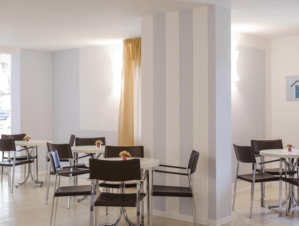 Hotel Villa Tosi Беллария-Иджеа-Марина Экстерьер фото