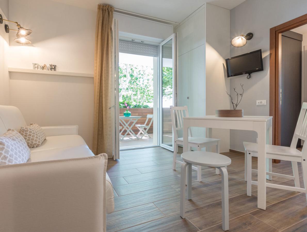 Hotel Villa Tosi Беллария-Иджеа-Марина Экстерьер фото